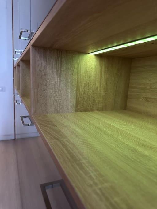 Cozy 1 Bedroom Apartment! 布加勒斯特 外观 照片